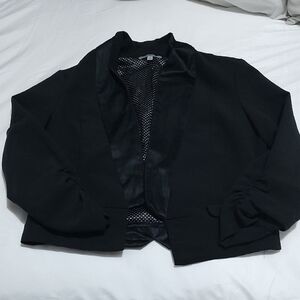 Chic Black Women's Blazer With Three Quarter Sleeves